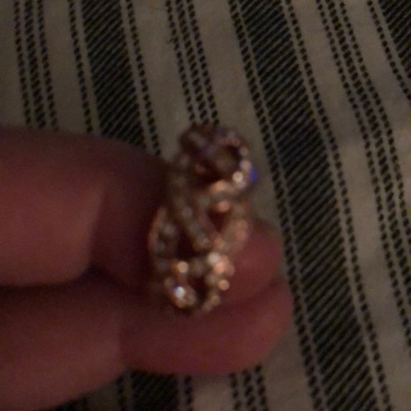 Sold - Picture 6 of 8